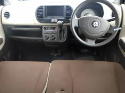 Suzuki MRWAGON