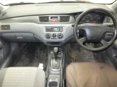 Mitsubishi LANCER VAN