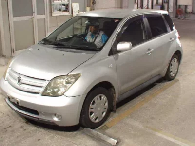 Toyota IST