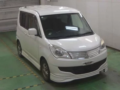 Mitsubishi DELICA D2