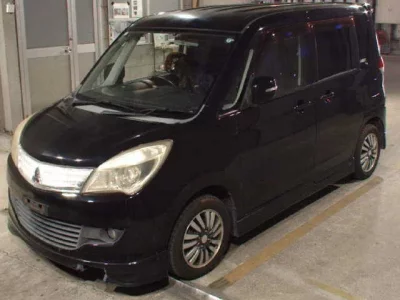 Mitsubishi DELICA D2