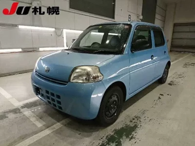 Daihatsu Esse