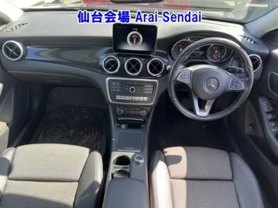 Mercedes-Benz CLA CLASS