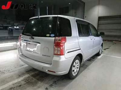 Toyota RAUM