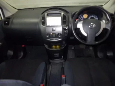Nissan LAFESTA