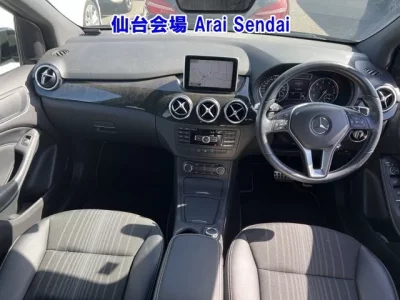 Mercedes-Benz B CLASS