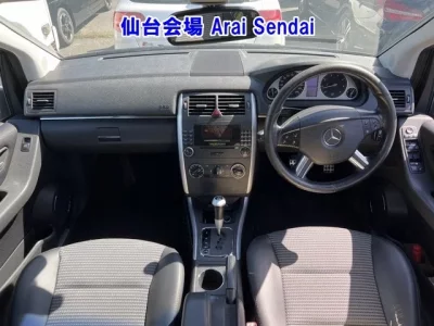 Mercedes-Benz B CLASS