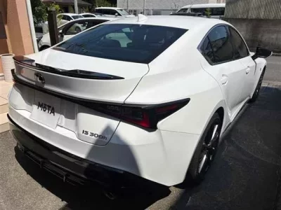 Lexus IS
