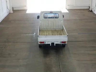 Nissan CLIPPER TRUCK