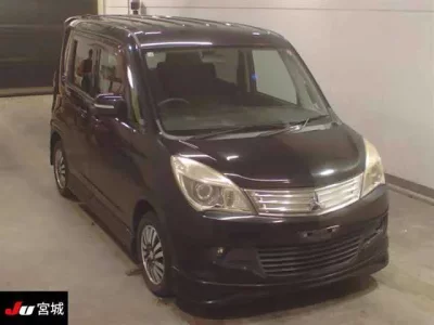 Mitsubishi DELICA D2