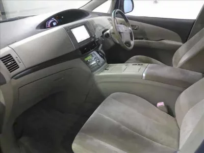 Toyota ESTIMA HYBRID