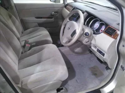 Nissan TIIDA LATIO