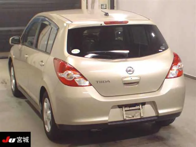 Nissan TIIDA