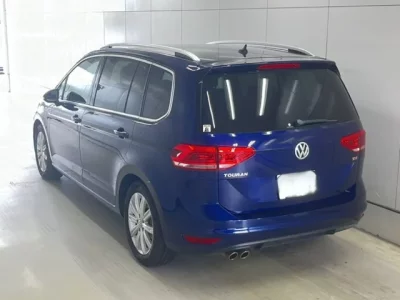 Volkswagen GOLF TOURAN