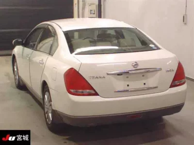 Nissan TEANA