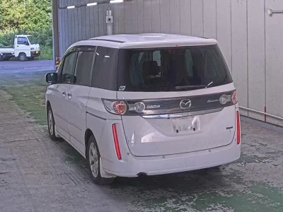 Mazda BIANTE