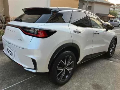 Lexus LBX