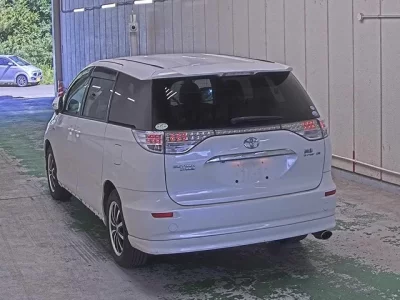 Toyota ESTIMA HYBRID