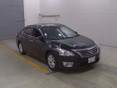 Nissan TEANA