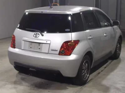 Toyota IST