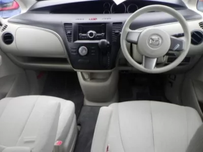Mazda BIANTE