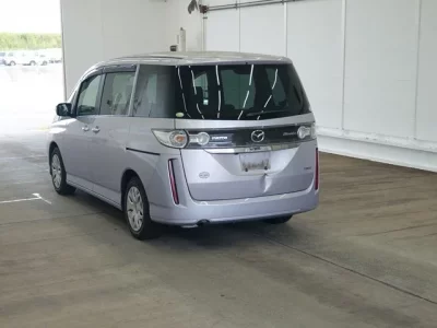 Mazda BIANTE