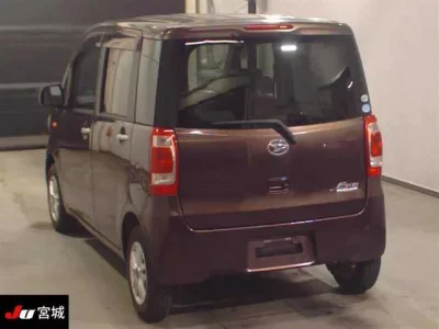 Daihatsu TANTO EXE