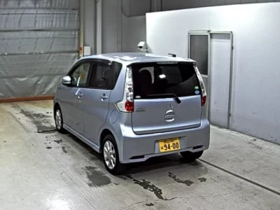 Mitsubishi EK CUSTOM
