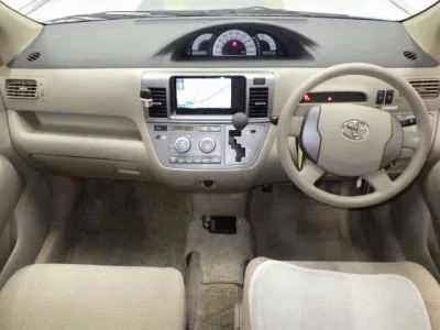 Toyota RAUM