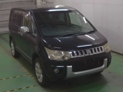 Mitsubishi DELICA D5