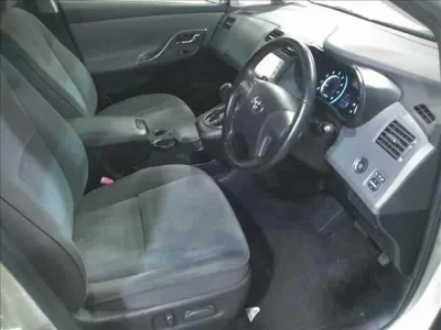 Toyota MARK X ZIO