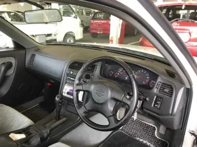 Nissan SKYLINE