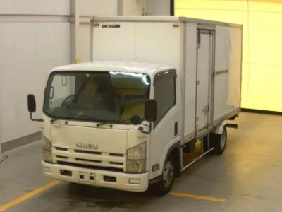 Isuzu ELF