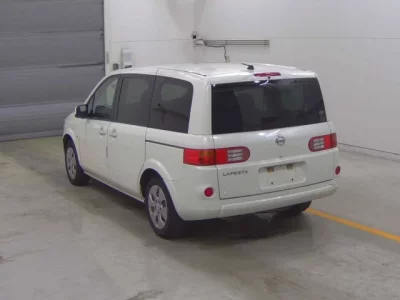 Nissan LAFESTA