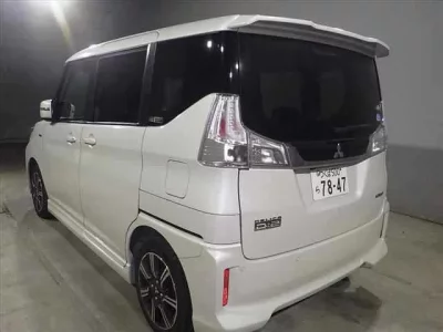 Mitsubishi DELICA D2