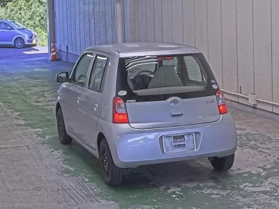 Daihatsu Esse