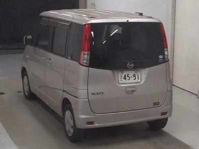 Nissan ROOX
