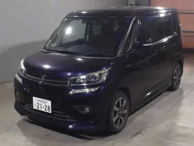 Mitsubishi DELICA D2