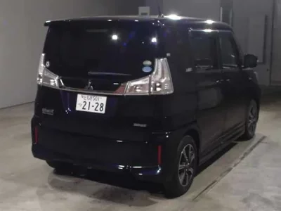 Mitsubishi DELICA D2