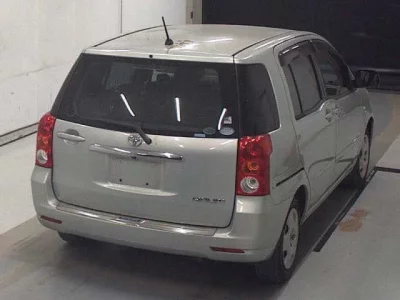 Toyota RAUM