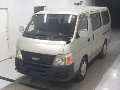 Isuzu COMO