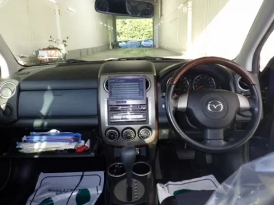 Mazda VERISA