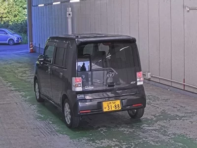 Toyota PIXIS SPACE