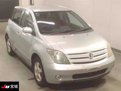 Toyota IST