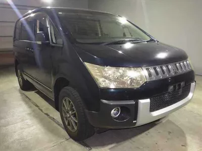 Mitsubishi DELICA D5