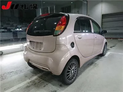 Mitsubishi I