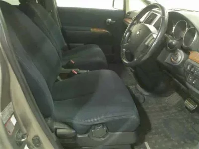 Nissan PRESAGE