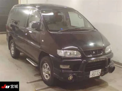 Mitsubishi DELICA