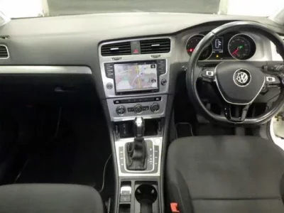 Volkswagen GOLF VARIANT