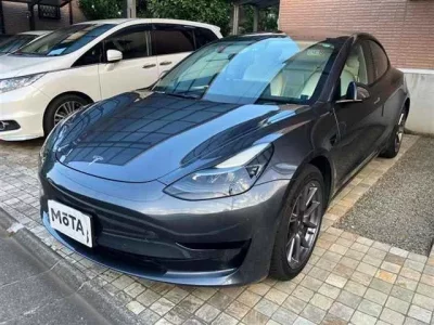 Tesla MODEL3